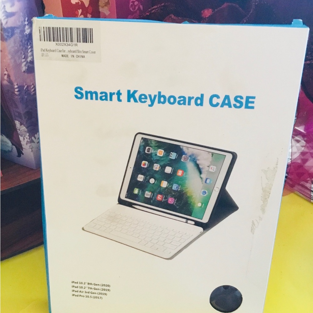 Smart Keyboard Case for iPad - White